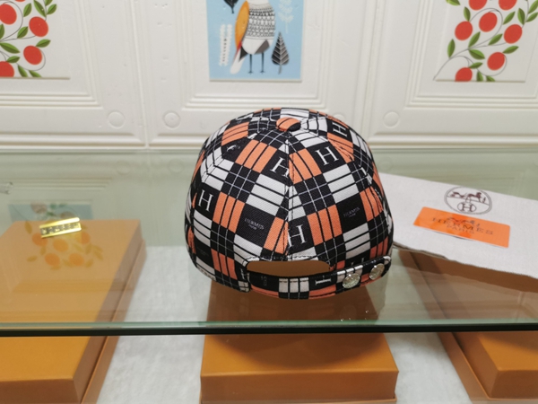 ブランド帽子側面デザイン